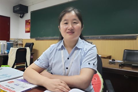 看来岂是寻常色 浓淡由他冰雪中——青岛志贤中学优秀教育工作者王海艳