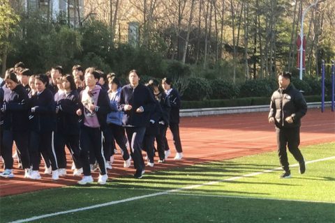 不忘初心燃火种 岁月不负追梦人 - 青岛志贤中学优秀专业教师陈培帅