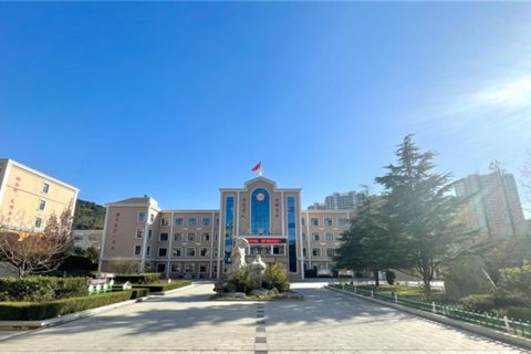 甘于人后，勤于人先  -  记青岛志贤中学后勤保障中心