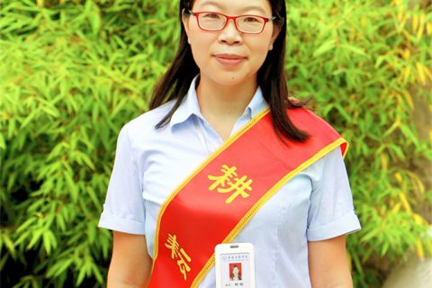 春风化雨，润物无声 － 记青岛志贤中学优秀英语教师杨瑜