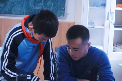 热烈庆祝我校初中部葛明超老师获得青年教师基本功大赛一等奖