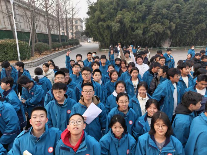 笃行育梦，深耕致远——青岛志贤中学优秀班主任 法晓东