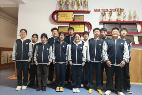 【班级榜样】以青春之力，筑班级之光——记青岛志贤中学高一（一）班优秀班委团队