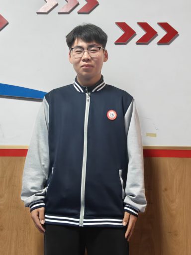 【班级榜样】以青春之力，筑班级之光——记青岛志贤中学高一（一）班优秀班委团队