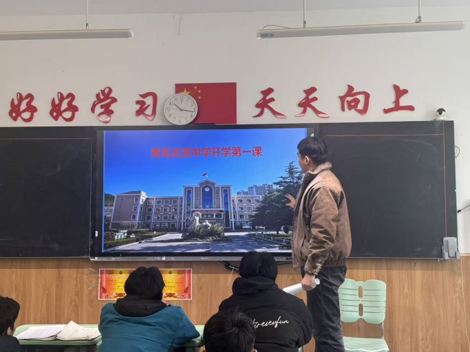 亦师亦训亦守护，育体育心育栋梁——青岛志贤中学优秀班主任  王国凯