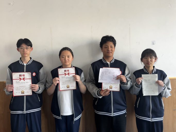 以微光聚星河，以匠心助同窗——青岛志贤中学高一（三）班学科小老师团队风采纪实