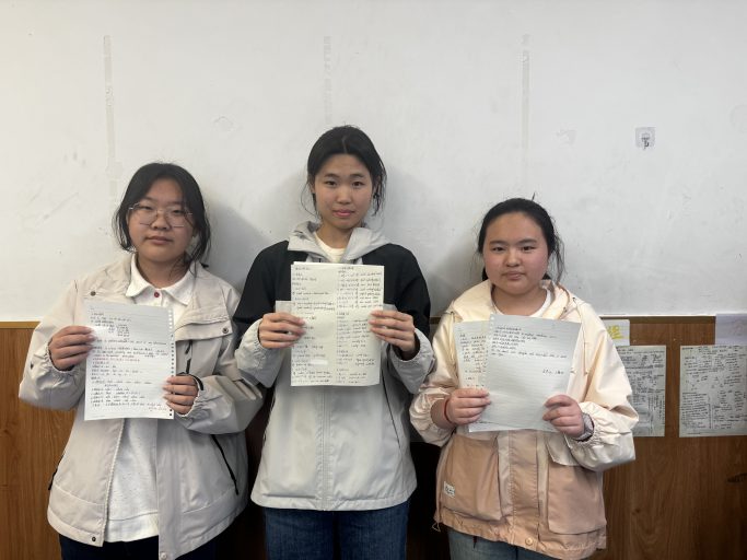 以微光聚星河，以匠心助同窗——青岛志贤中学高一（三）班学科小老师团队风采纪实