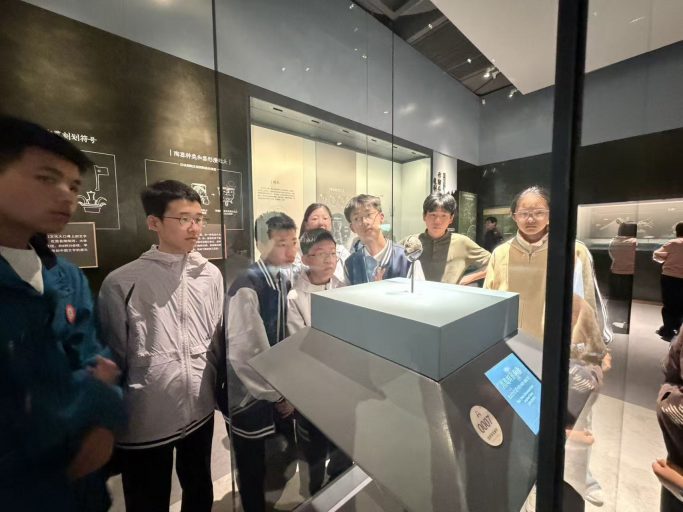 【志贤初中·全环境立德树人】踏古寻踪承文脉，研学知行启新程——青岛志贤中学初中部研学实践活动圆满开展