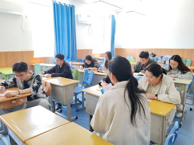 通古今之变，育时代栋梁——记青岛志贤中学历史教研组