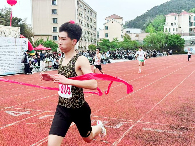 逐梦青春 艺体飞扬 绽放韶华——青岛志贤中学2026年校园体育文化艺术节隆重举行