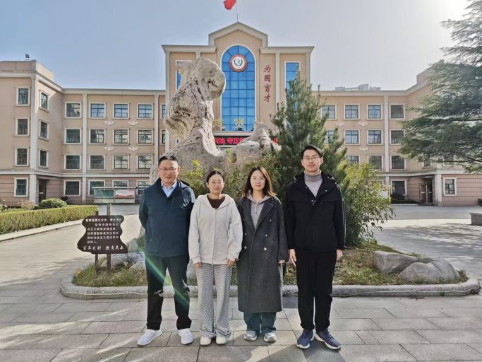 探物理之理 育桃李之才——记青岛志贤中学物理教研组