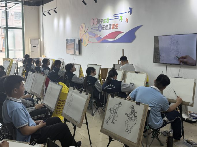 聚力同行，逐光而上——青岛志贤中学高一七班优秀学习小组成长纪实