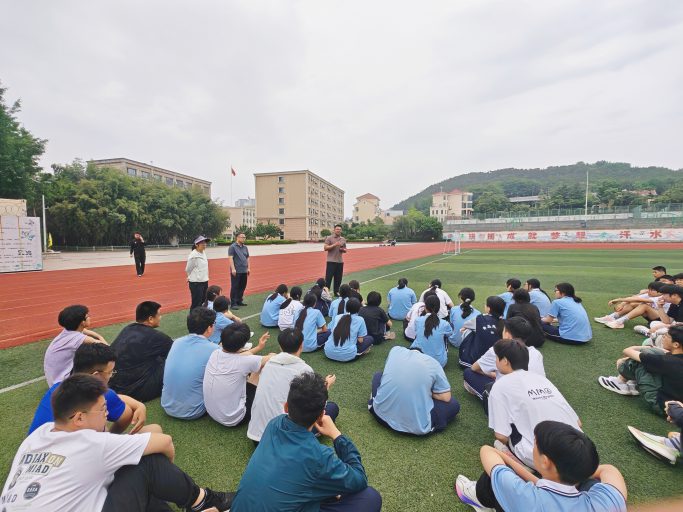 淬体砺志赴云程  铸魂明德育青衿——青岛志贤中学体育组工作纪实