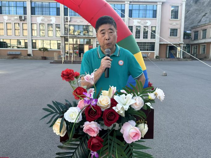 【志贤·启航】‍秋风为序，筑梦笃行——青岛志贤中学2026-2027学年第一学期开学典礼纪实