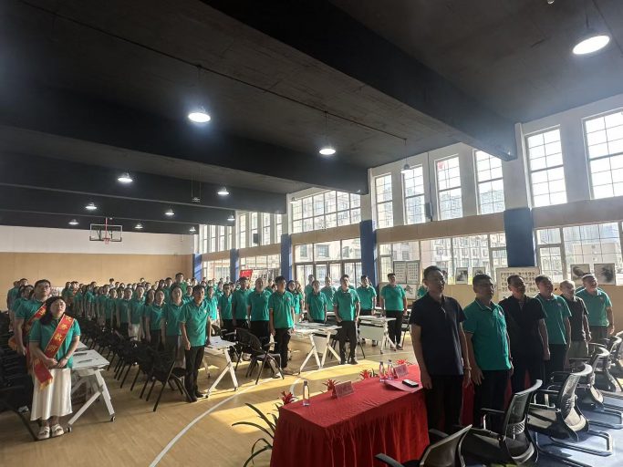 大力弘扬教育家精神，共筑尊师重教风尚——青岛志贤中学庆祝第四十二个教师节活动纪实