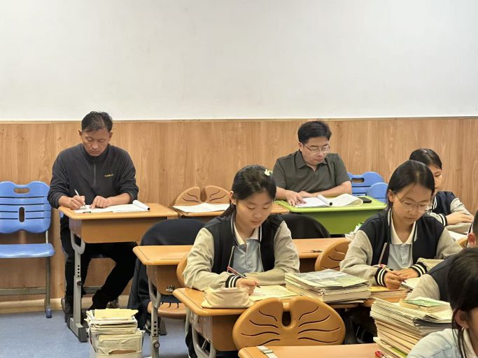 视导赋能促成长，深耕教学结硕果——我校顺利迎接教科院学期初教学视导